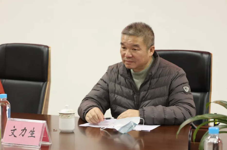 （市國資委黨委委員、機關(guān)黨委書記文力生）